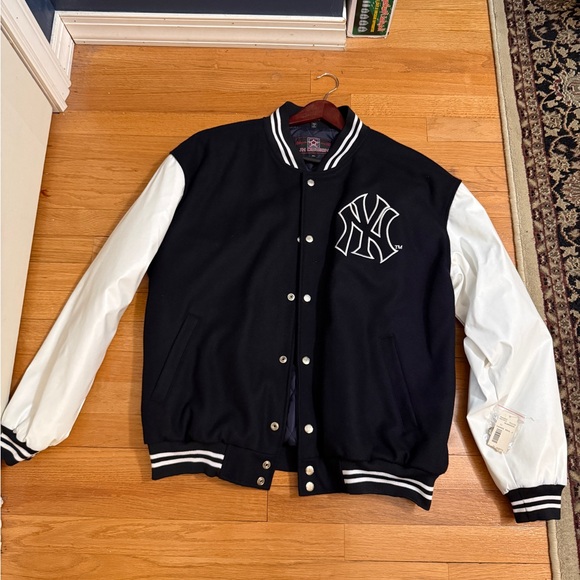 Other - MLB New York Yankees Black Varsity Jacket Yankees Bomber Jacket
NWT Men's XL